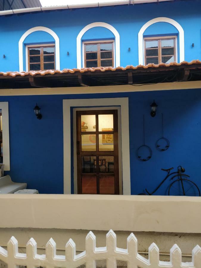 The White Balcao Hostel Panaji Luaran gambar